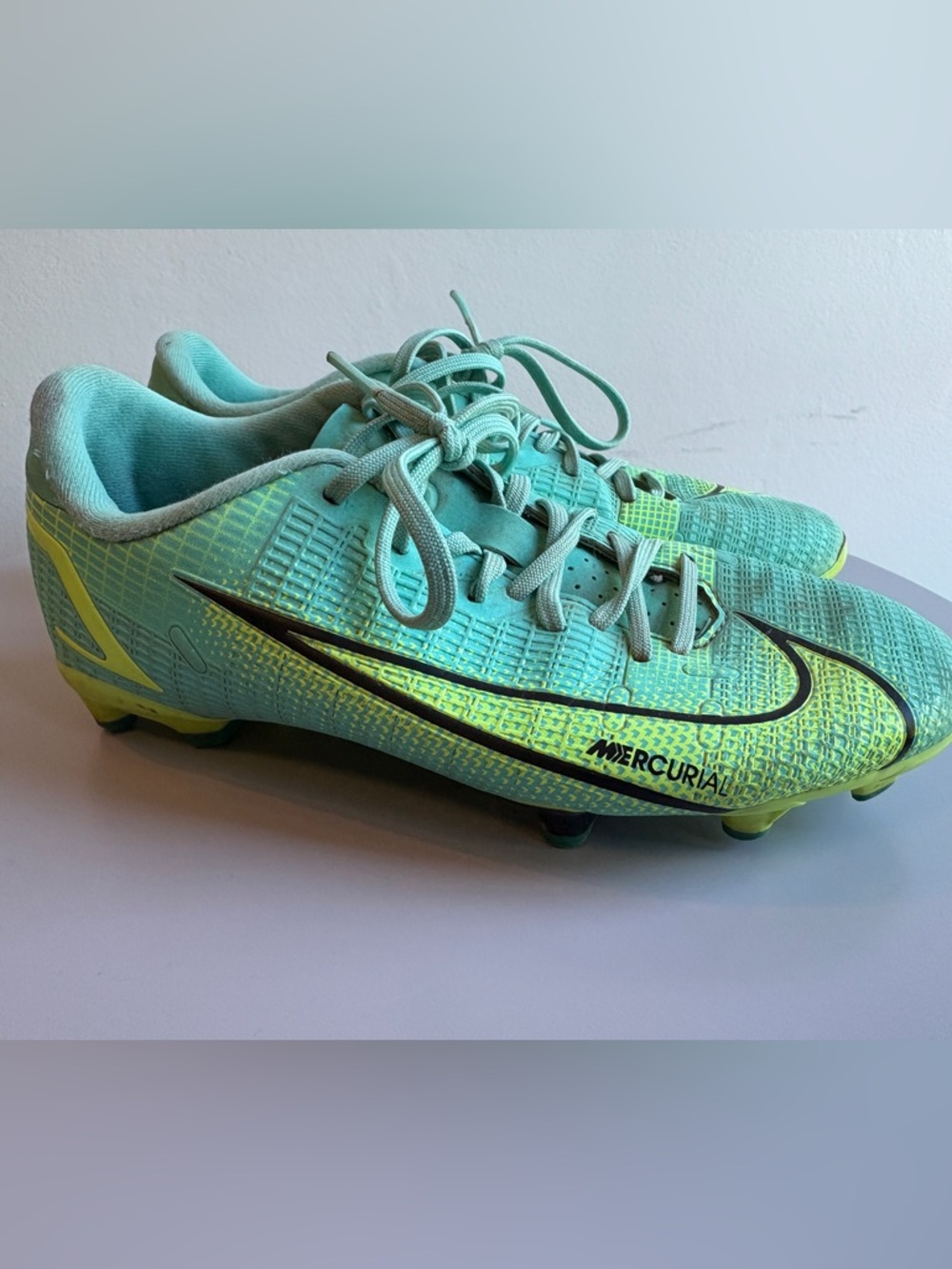 Nike Mercurial Vapor Soccer Cleats, Youth Size 2.5, Dynamic Turquoise/ Lime Glow - Picture 3 of 7